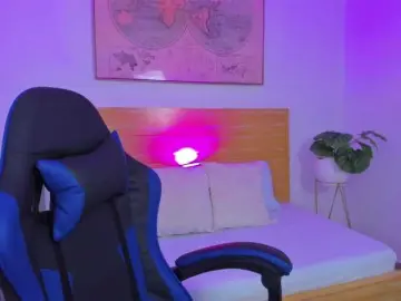 Kitty-sweeety  live sex cam