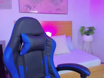 Kitty-sweeety  live sex cam