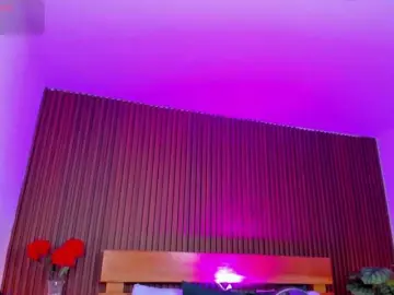 Kitty-sweeety  live sex cam