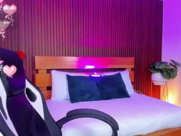 Kitty-sweeety  live sex cam