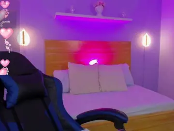 Kitty-sweeety  live sex cam
