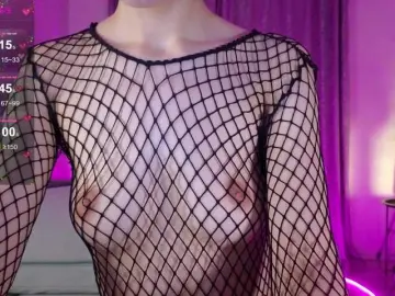 Lovememoreamore  live sex cam