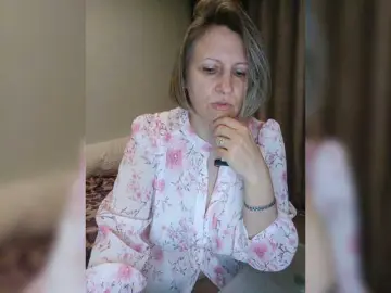 Lovesupergerl  live sex cam