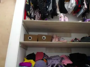 Scarlett-bigass  live sex cam