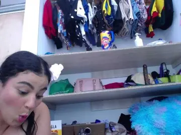 Scarlett-bigass  live sex cam