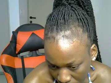 Dinah-6  live sex cam
