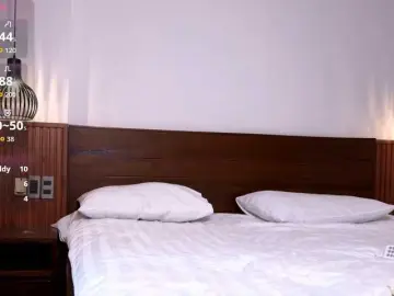 Hella-pretty  live sex cam