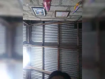 JuicyKittie  live sex cam