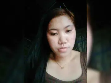 JuicyKittie  live sex cam