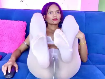 Karen-Ariass  live sex cam