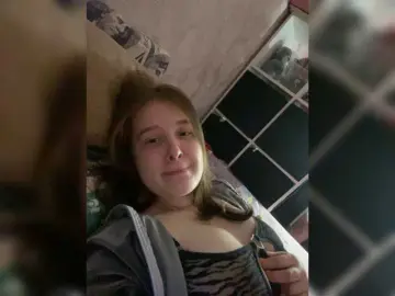 LinbergLin  live sex cam