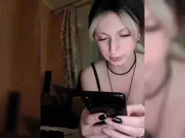 LizBetty  live sex cam