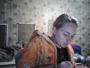 Margo8  live sex cam