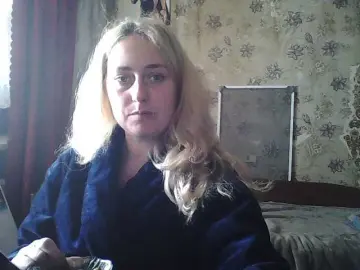 Margo8  live sex cam