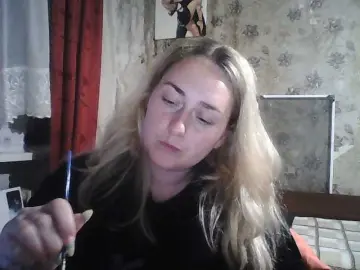 Margo8  live sex cam