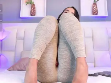 VanesaGuzman  live sex cam