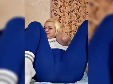 Vika211  live sex cam