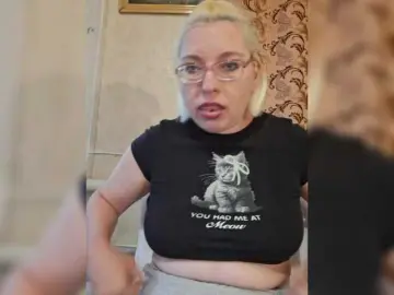 Vika211  live sex cam