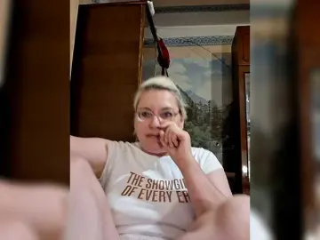 Vika211  live sex cam