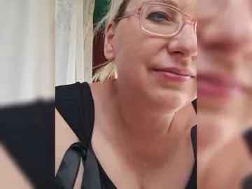 Vika211  live sex cam