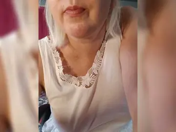 Vika211  live sex cam