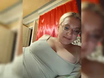 Vika211  live sex cam