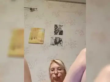 Vika211  live sex cam