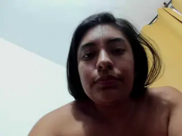 Emily118  live sex cam