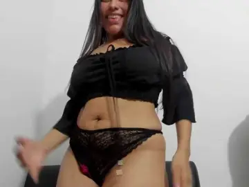Emily118  live sex cam