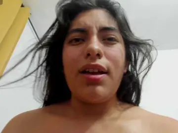 Emily118  live sex cam