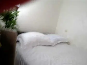 Hunters-woman  live sex cam
