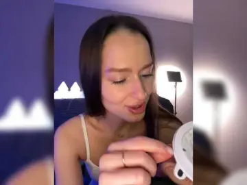 WhiteTEAa  live sex cam