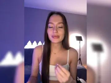 WhiteTEAa  live sex cam