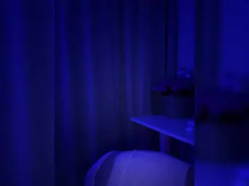 WhiteTEAa  live sex cam