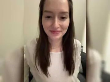 WhiteTEAa  live sex cam