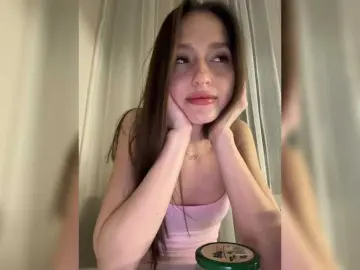 WhiteTEAa  live sex cam