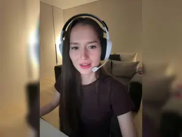 WhiteTEAa  live sex cam