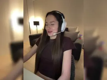 WhiteTEAa  live sex cam