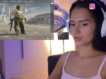 WhiteTEAa  live sex cam
