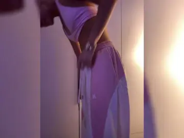 WhiteTEAa  live sex cam
