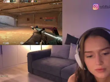 WhiteTEAa  live sex cam