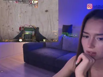 WhiteTEAa  live sex cam
