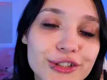 DarcyBlackwood  live sex cam