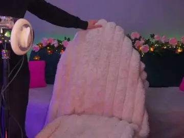 Magistrainitium  live sex cam