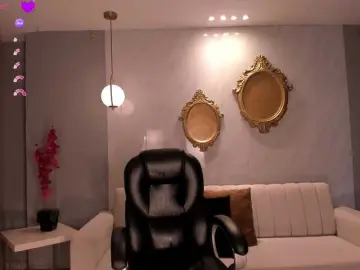 MaryLewis  live sex cam