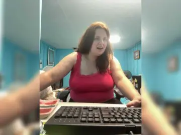 Milfonvacation  live sex cam