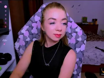 BabyNicole  live sex cam