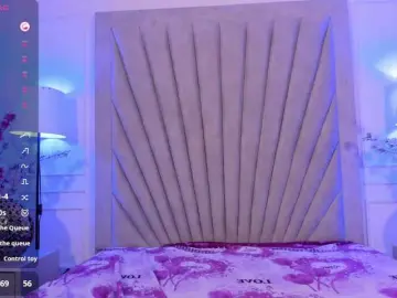 EmiilyCooper  live sex cam