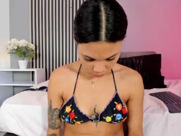 GysellHanson  live sex cam