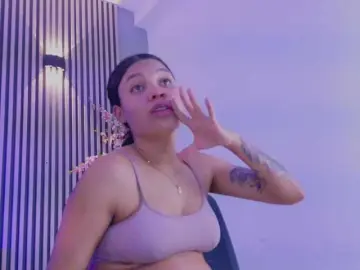 GysellHanson  live sex cam